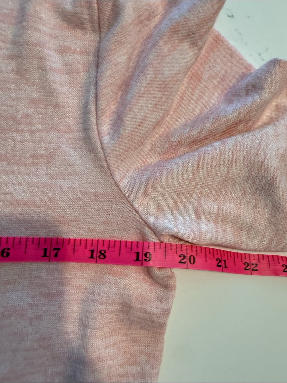 Banana Republic Heathered Pink Short-Sleeve Crew Top - Picture 4 of 5